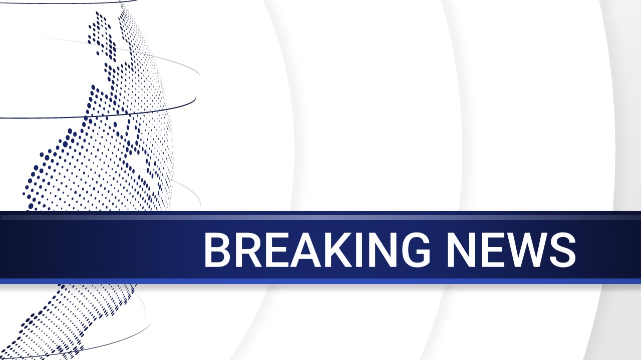 Free Breaking News Powerpoint Template And Google Slides Theme4