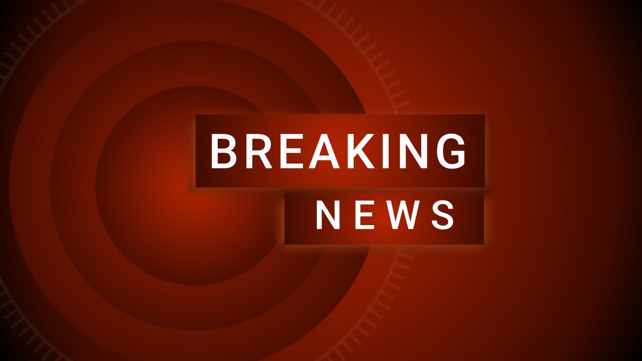 Free Breaking News Powerpoint Template And Google Slides Theme5